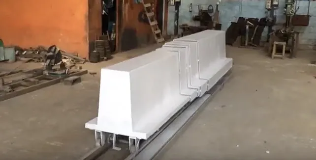 Autoamtic road barriers and dividers
