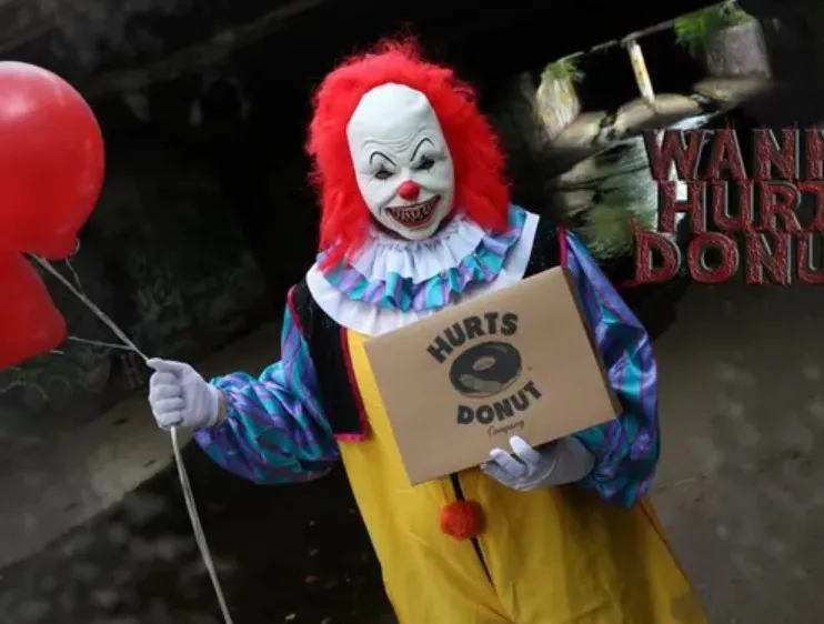 If attacked by a bunch of clowns – go for the juggler