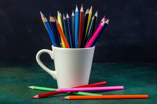 Coloured graphite pencils
