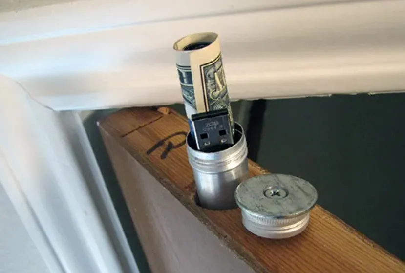 doortop stashes