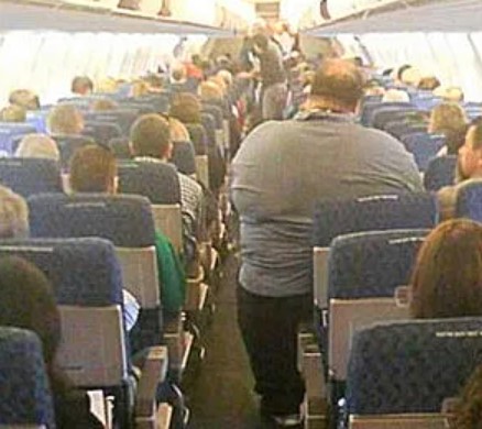 Seat width options on airplanes – pay extra for the extra space you use, simple