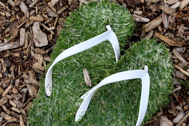 Grass flip flops