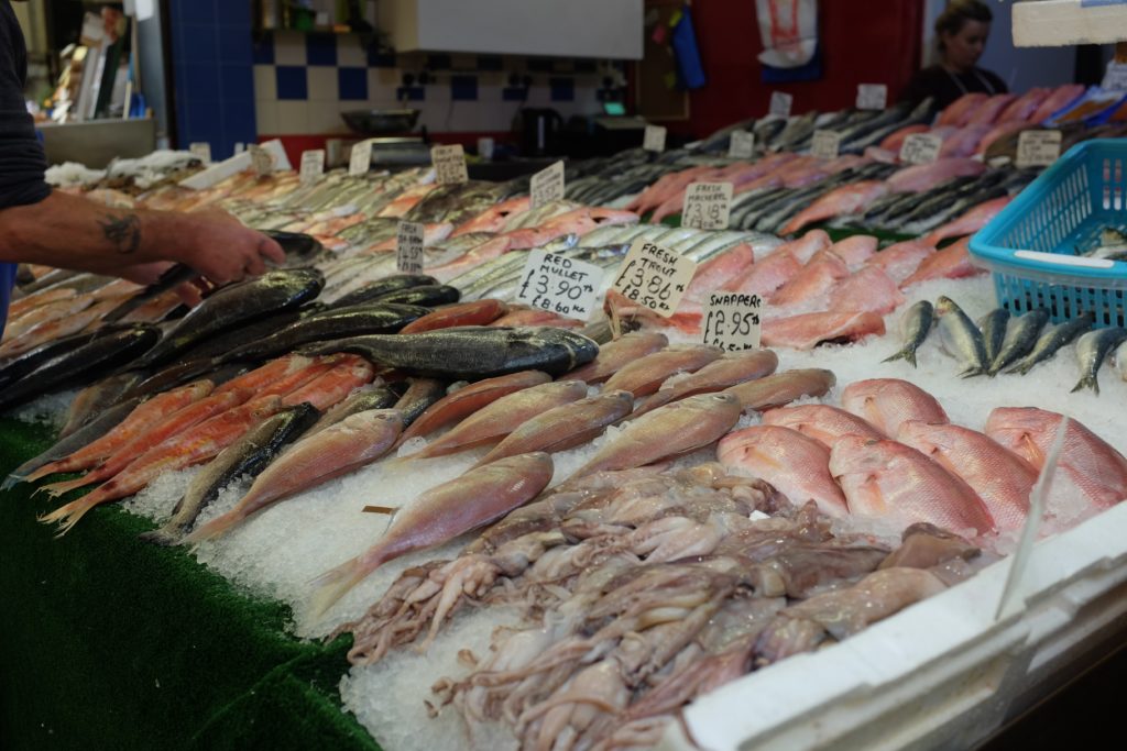 Incentives for fishmongers – prevent overpriced fish at supermarkets and promote choice
