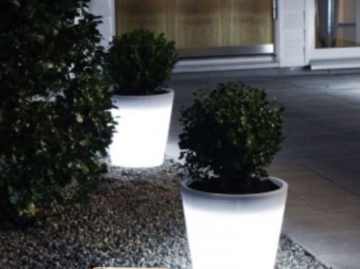 light up plant pots
