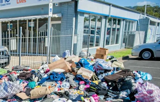 Leave plastic wrapping at the store – Return them the burden of unrecyclable waste, they’ll soon find an alternative